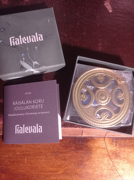 Kalevala joulukoriste 2025, Räisälän koru