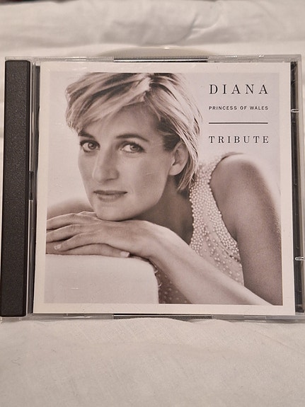 Myydään Princess Diana Tribute cd levy