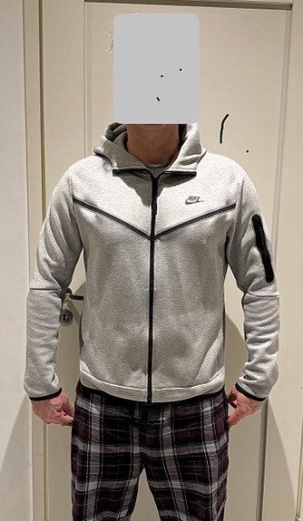Nike vetoketjuhuppari – koko L miesten