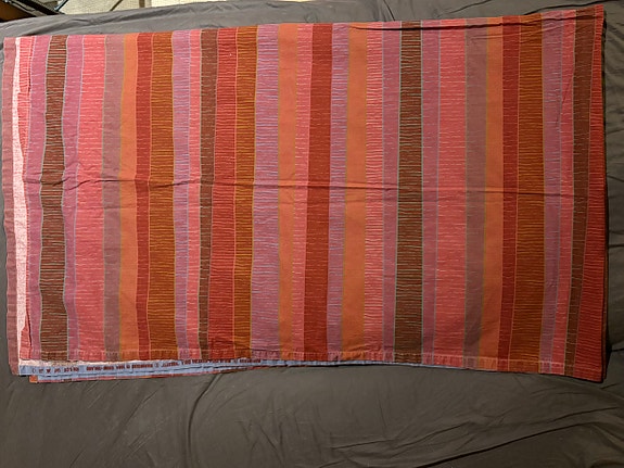 Marimekko Maija Isola ja Kristiina Isola ”Visentti”-kangas, koko 142 x 235 cm
