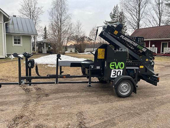 Vuokrataan Pilkemaster EVO30 klapikone