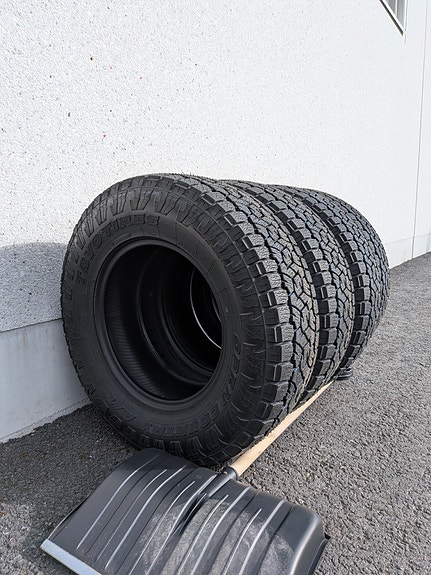 245/70R16 Toyo tires Open Country  A/T 3