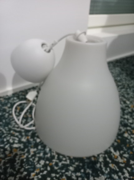 IKEA valkoinen lamppu / valaisin / kattovalaisin