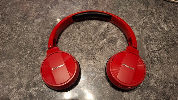 Pioneer BT kuulokkeet