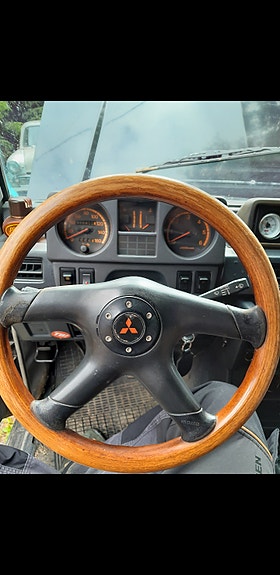 Mitsubishi pajero puuratti ja angel eyes ajovalot