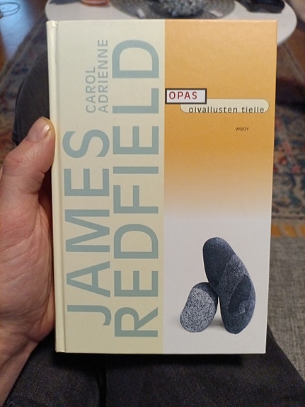 James Redfield Carol Adrienne Opas oivallusten tielle