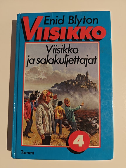 Enid Blyton Viisikko ja salakuljettajat