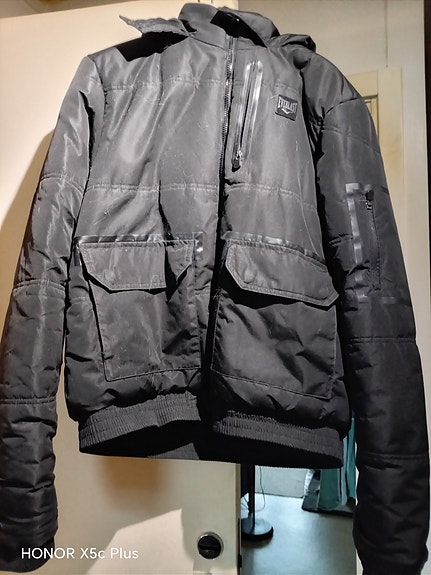 Everlast musta lämmin toppatakki xl