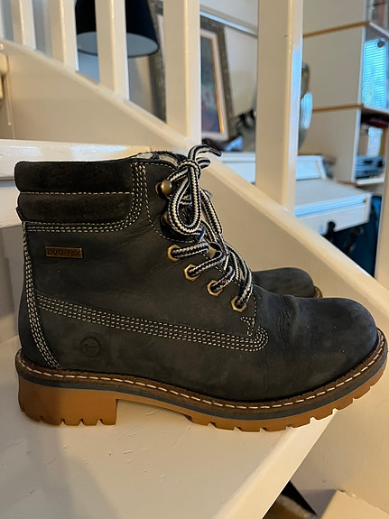 VEDENKESTÄVÄT  Goretex  -kengät, (36)