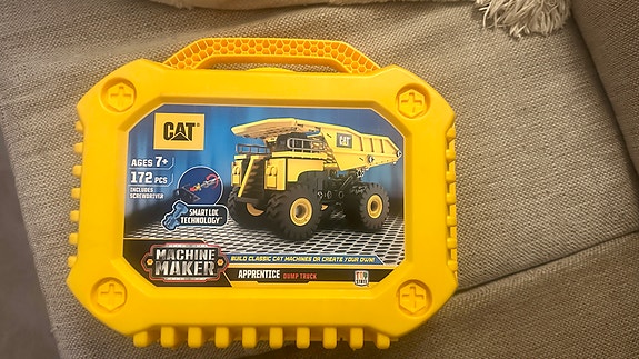 CAT Machine Maker rakentelusarja kuorma-auto 72 osaa