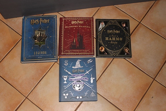 Isot Harry Potter kirjat 4 kpl