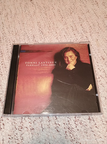 Tommi Läntinen (katso kuvat ja lue ilmoitus)