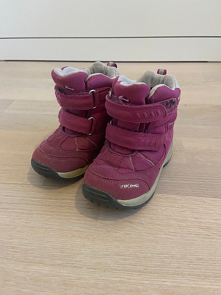Viking kengät koko 24