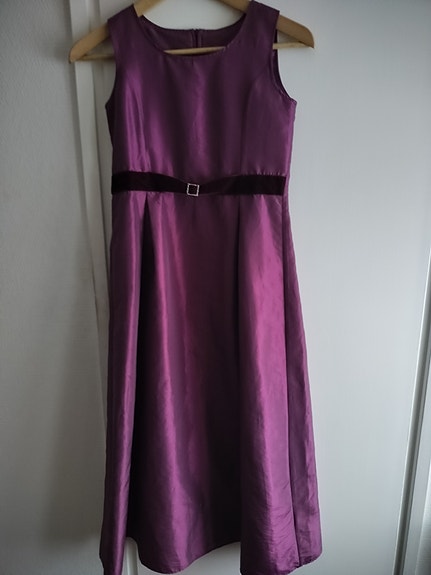 Juhlamekko 146 cm