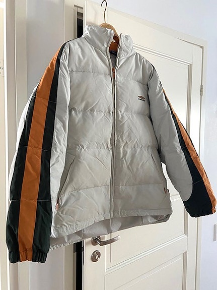 Umbro miesten untuvatakki, k. L