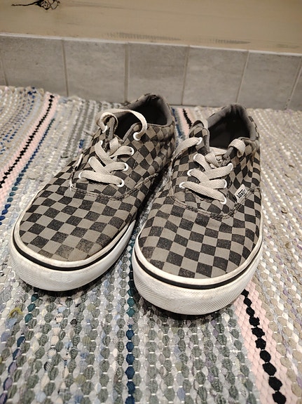 ruudulliset vanssit 38