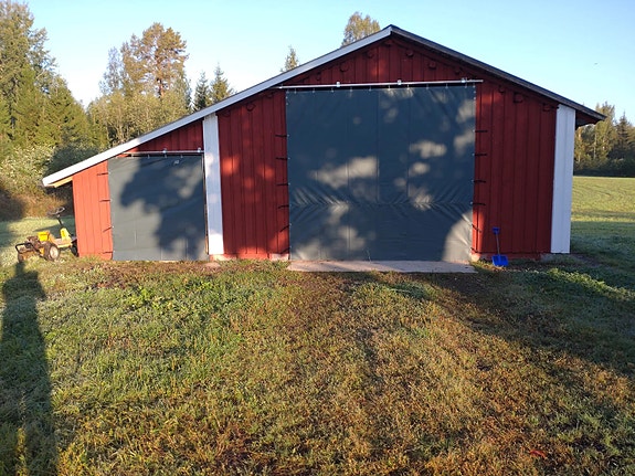 Maatalouden ovi pressut ja pressuovet kaikenlaisiin Halleihin, Talleihin,