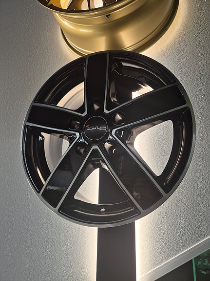 Avus 5x120 16"