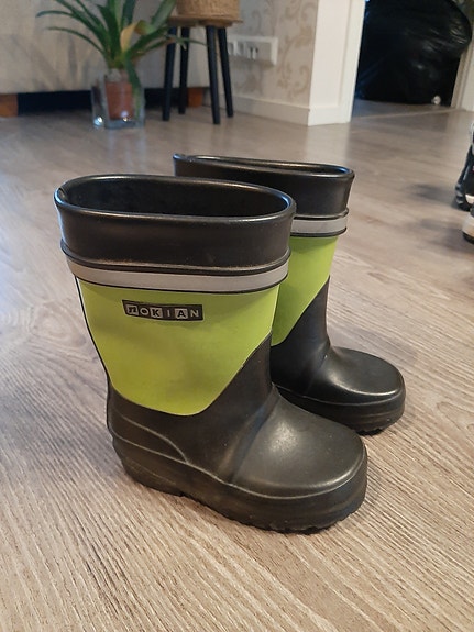 Nokian kumisaappaat koko 23