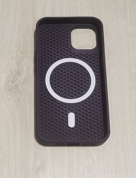 iPhone 13 silikonikuori