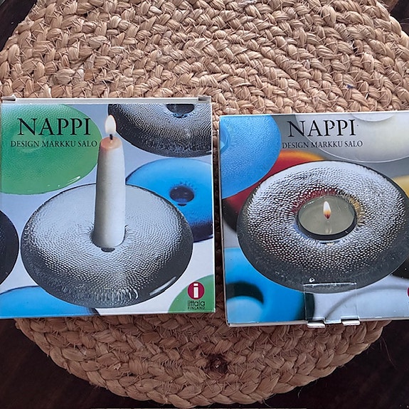 Iittala Nappi vihreä ja tumman sininen kynttilänjalat - käyttämättömät