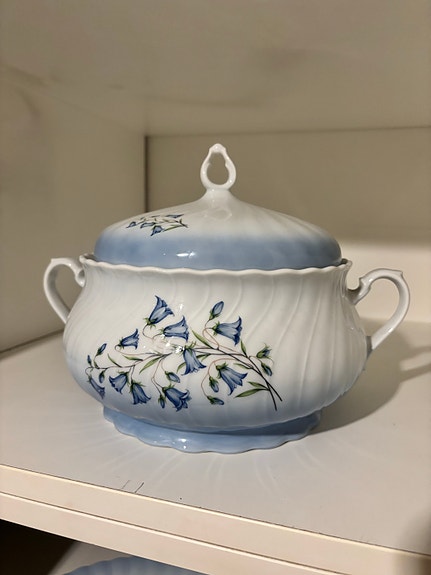 Christineholm porcelain astioita