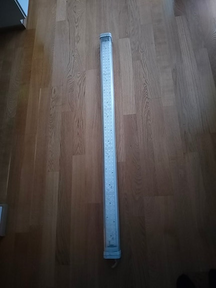 160cm Philips putki led 6400lm