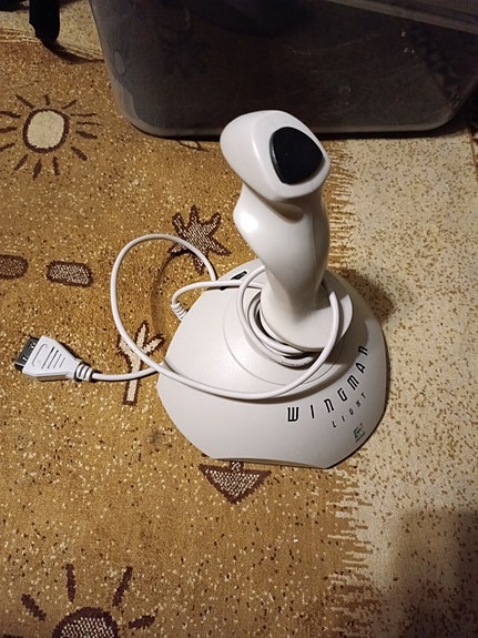 vanha peli joystick logitech wingman