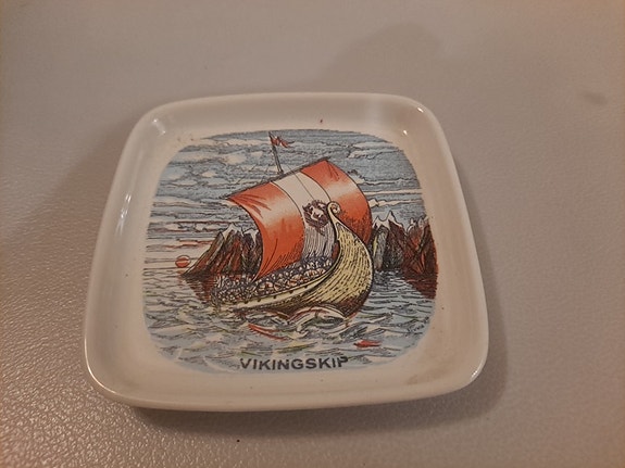 Viking Ship lautanen