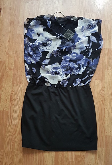 Uusi Janina F mekko koko 40