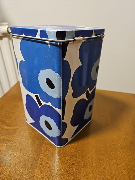 Marimekko Unikko peltipurkki