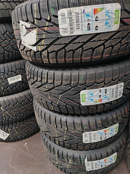 4KPL AJAMATTOMIA!! 255/50R19 Nokian Hakkapeliitta R2 RunFlat DOT18