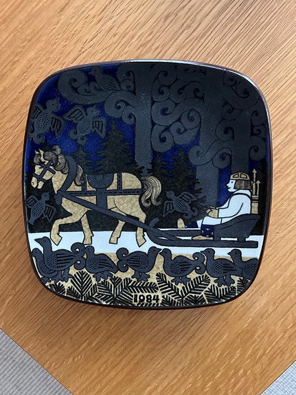 Arabia vuosilautanen 1984