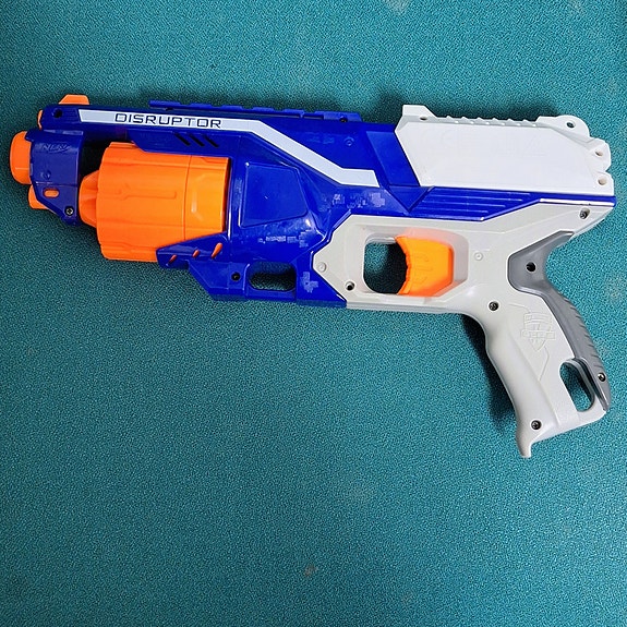Nerf N-Strike Elite Disruptor leluase