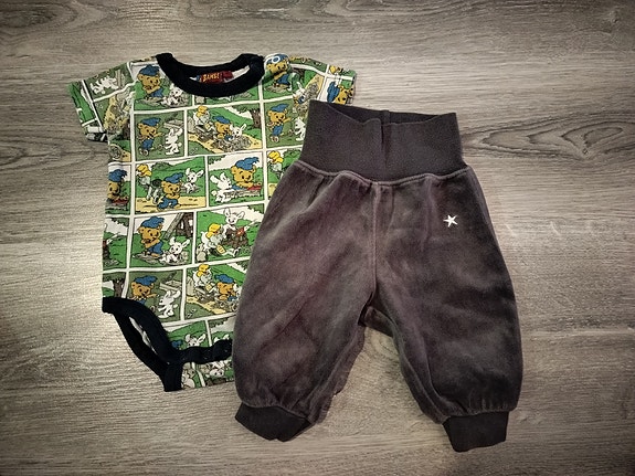 56 cm Lindex velourhousut ja 62 cm Bamse body
