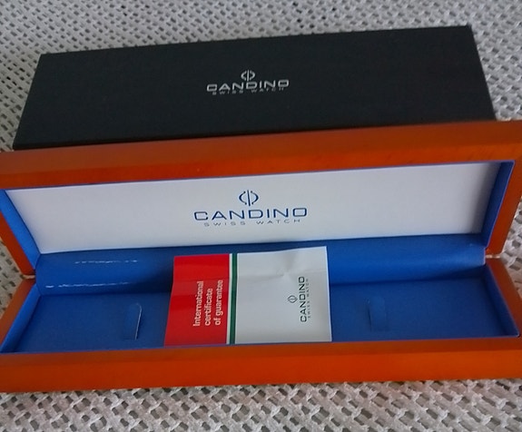 Candino kellopakkaus