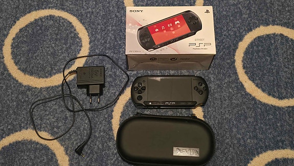 Modattu PSP Street (PSP-E1000) + 128gb SD