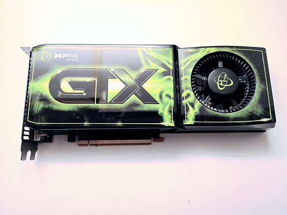 Nvidia XFX GeForce GTX 896MB DDR3 PCI-E näytönohjain