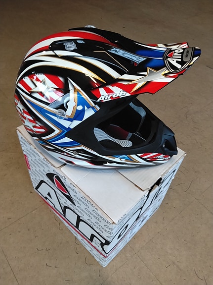 Product image 1 of 4