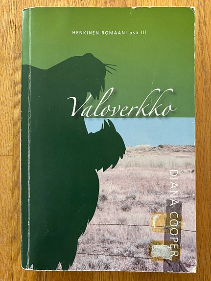 Valoverkko. Diana Cooper