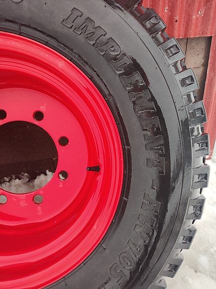BKT renkaat ja vanteet 405/70R20, 2kpl