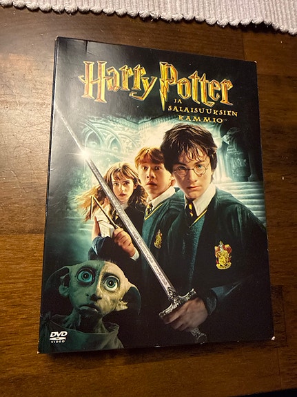 Harry Potter ja salaisuuksien kammio DVD-elokuva