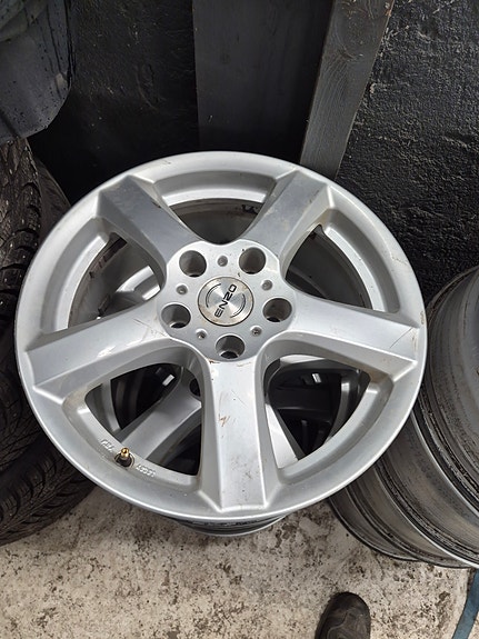 16" alumiinivanteet