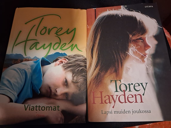 2x Torey Hayden