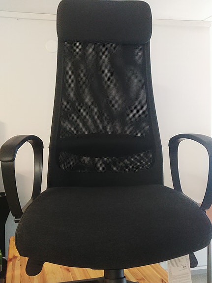 IKEA MARKUS TYÖTUOLI NAHKA JA HIILIHARMAA NOUTO!