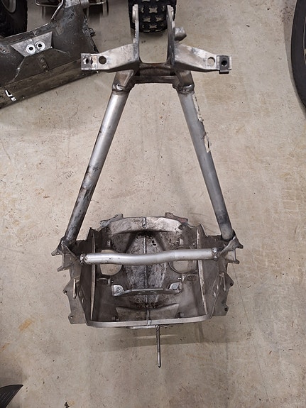 Ski-doo g4/ lynx radien eturunko