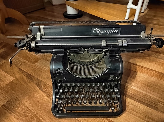 Kirjoituskone Olympia