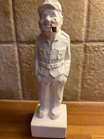 HK-06 mieshahmo