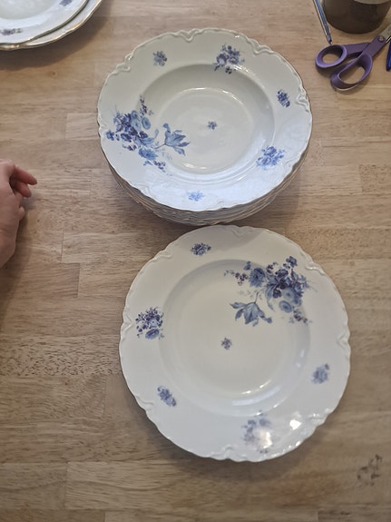 6 kpl vanhat lautaset