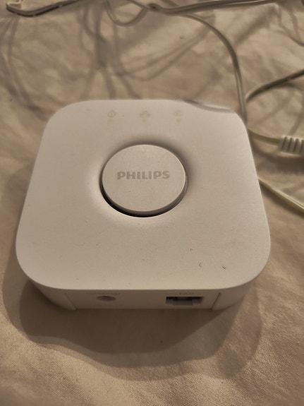 Philips hue bridge